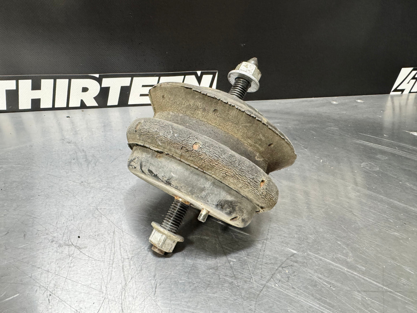 97-04 CORVETTE C5 MOTOR MOUNTS OEM #L90