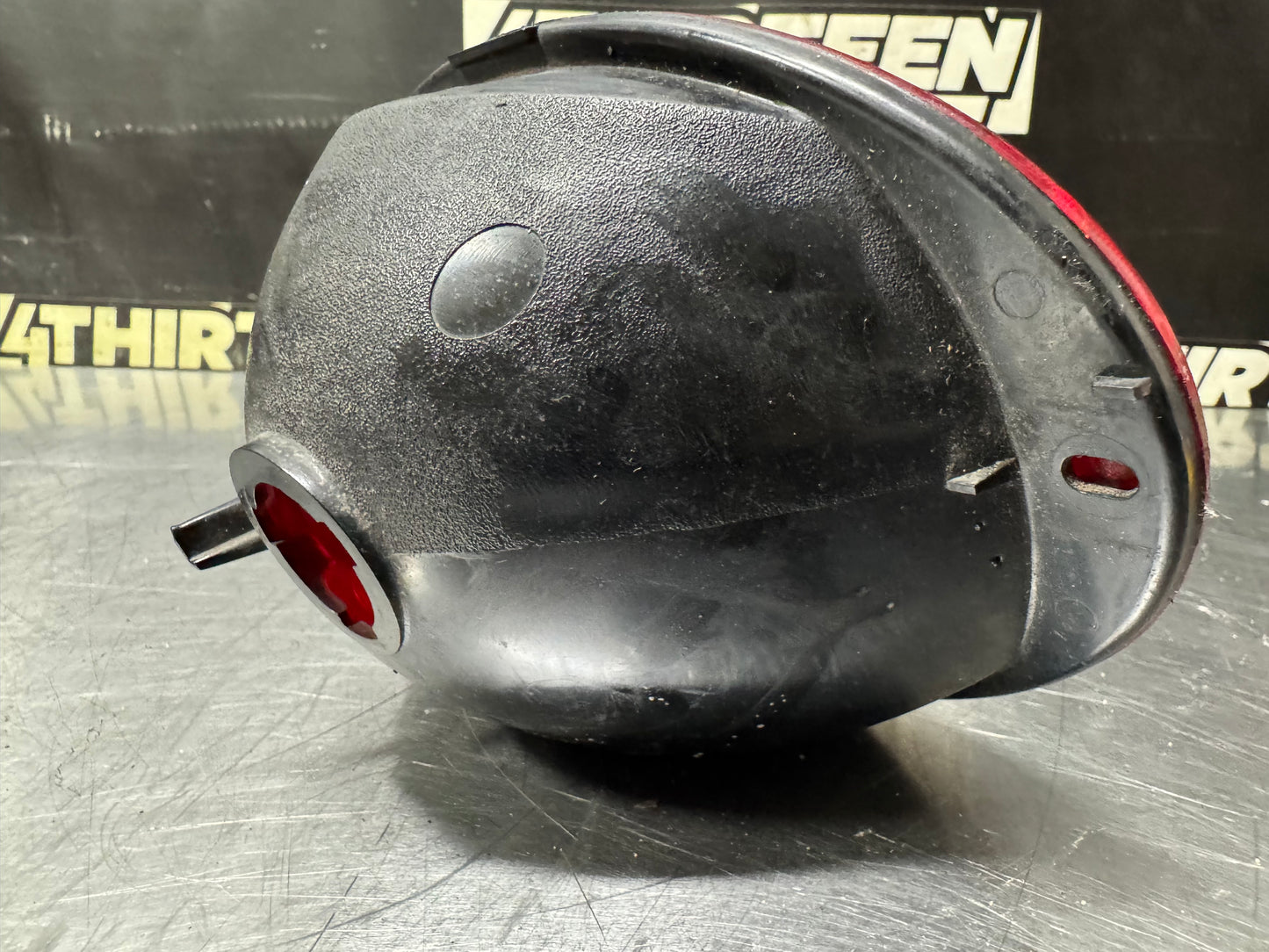 97-04 CORVETTE C5 LH TAIL BRAKE LIGHT OEM #N832