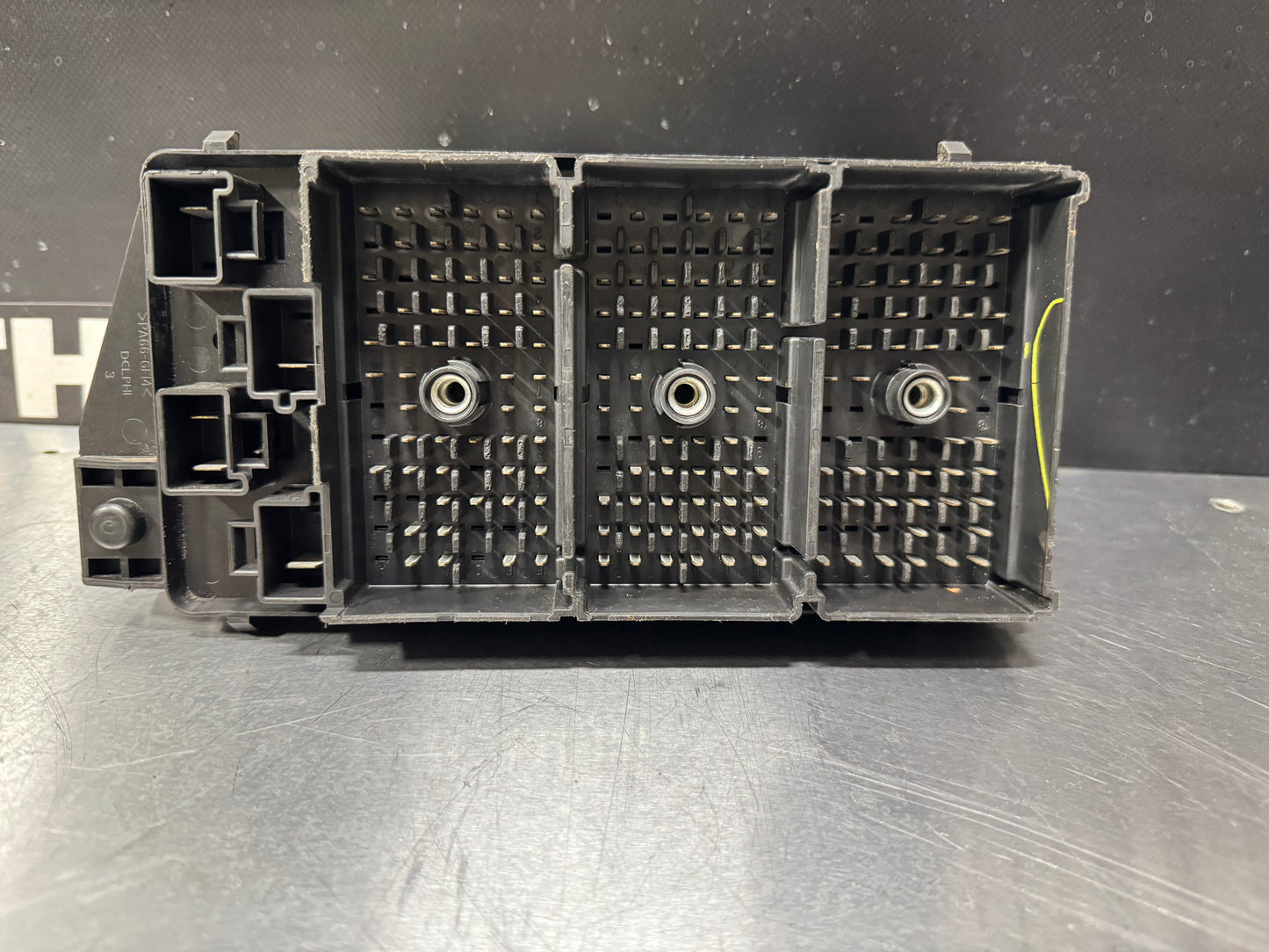 01-04 CORVETTE C5 ENGINE BAY FUSE RELAY BOX OEM 10316193 #L227