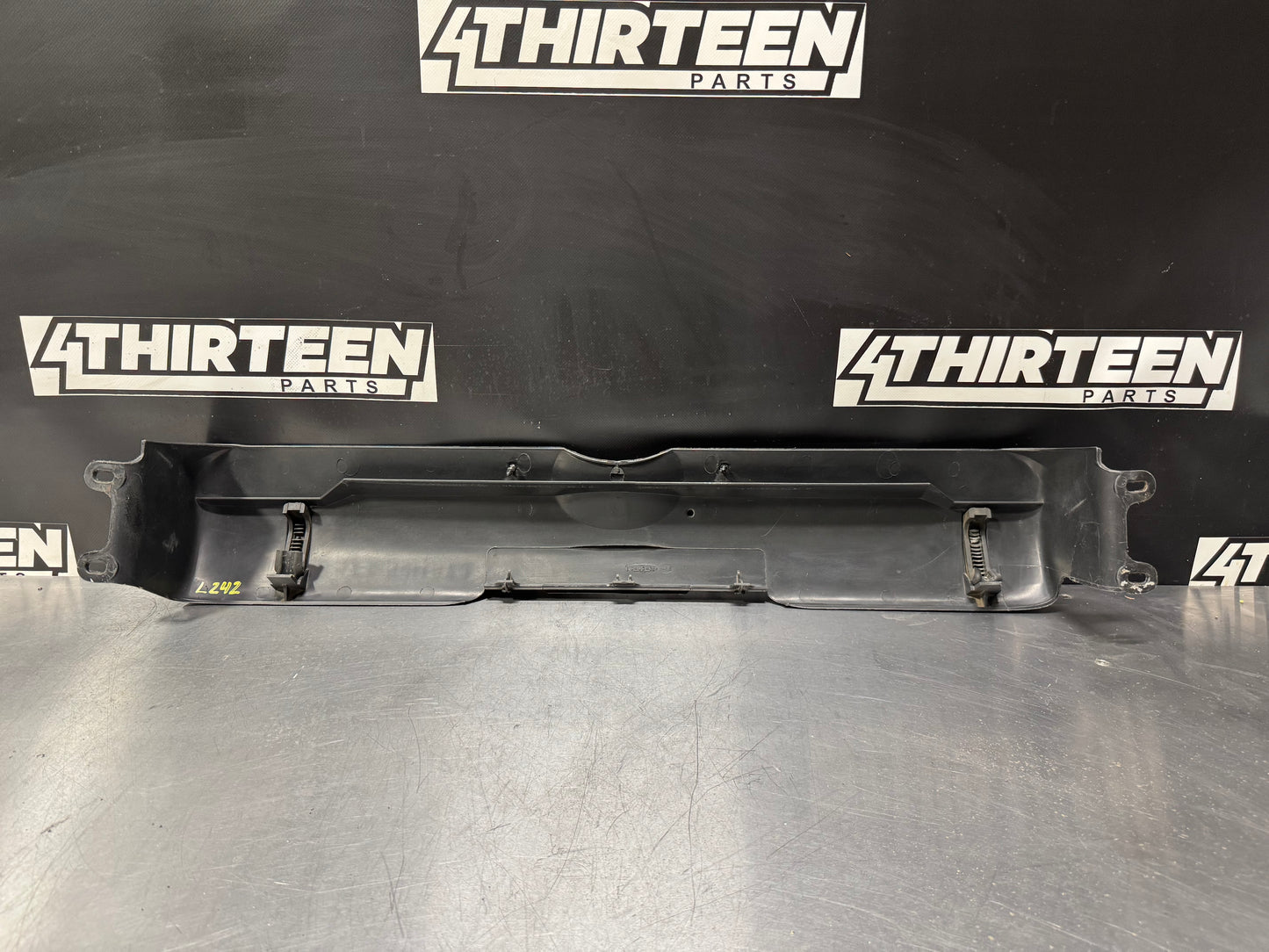 1997-2004 CORVETTE C5 UPPER RADIATOR SUPPORT 10405439 OEM #L242