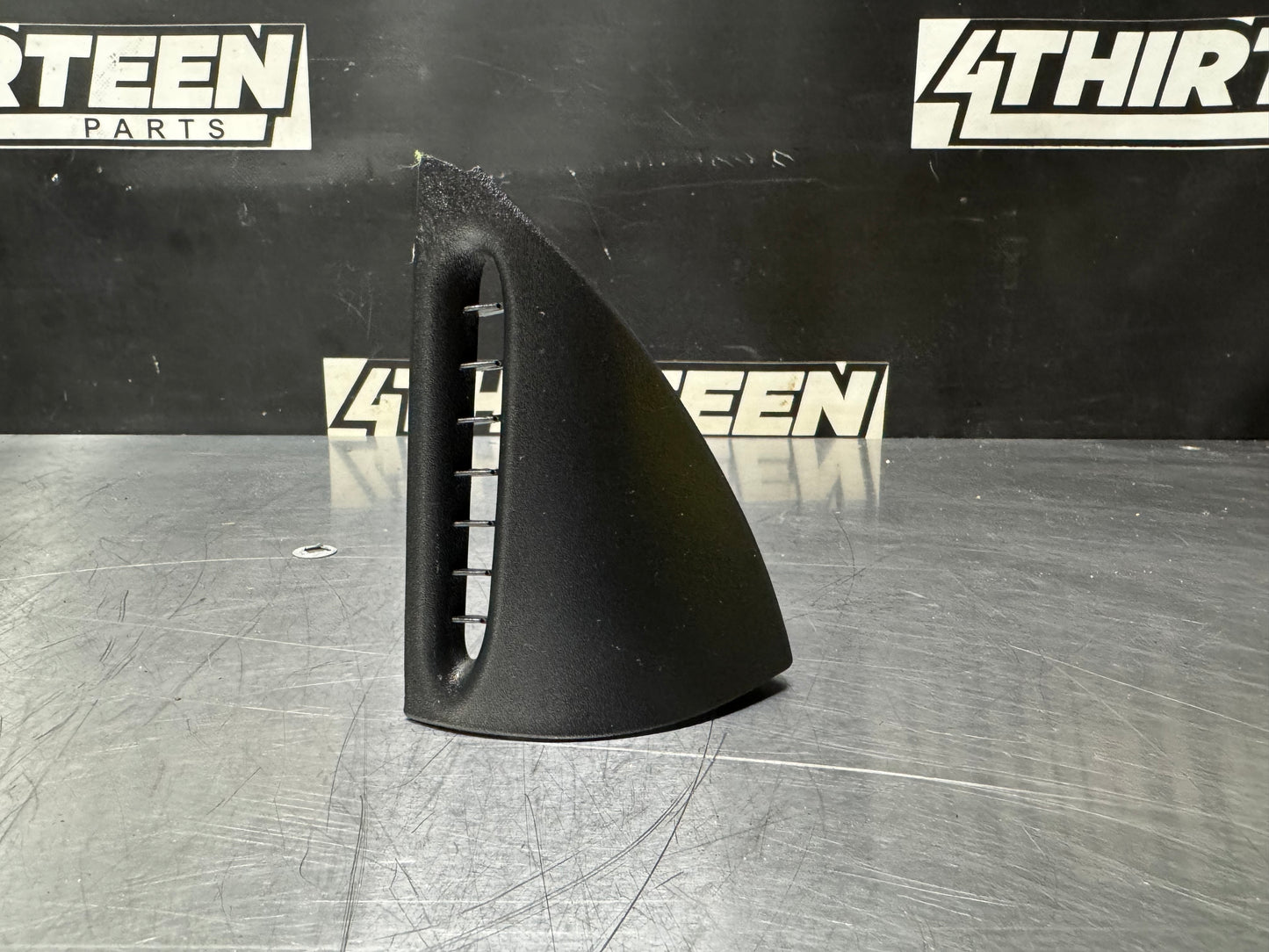 04-06 GTO DRIVER LH SIDE DOOR PANEL MIRROR VENT TRIM OEM 92091112 #L445