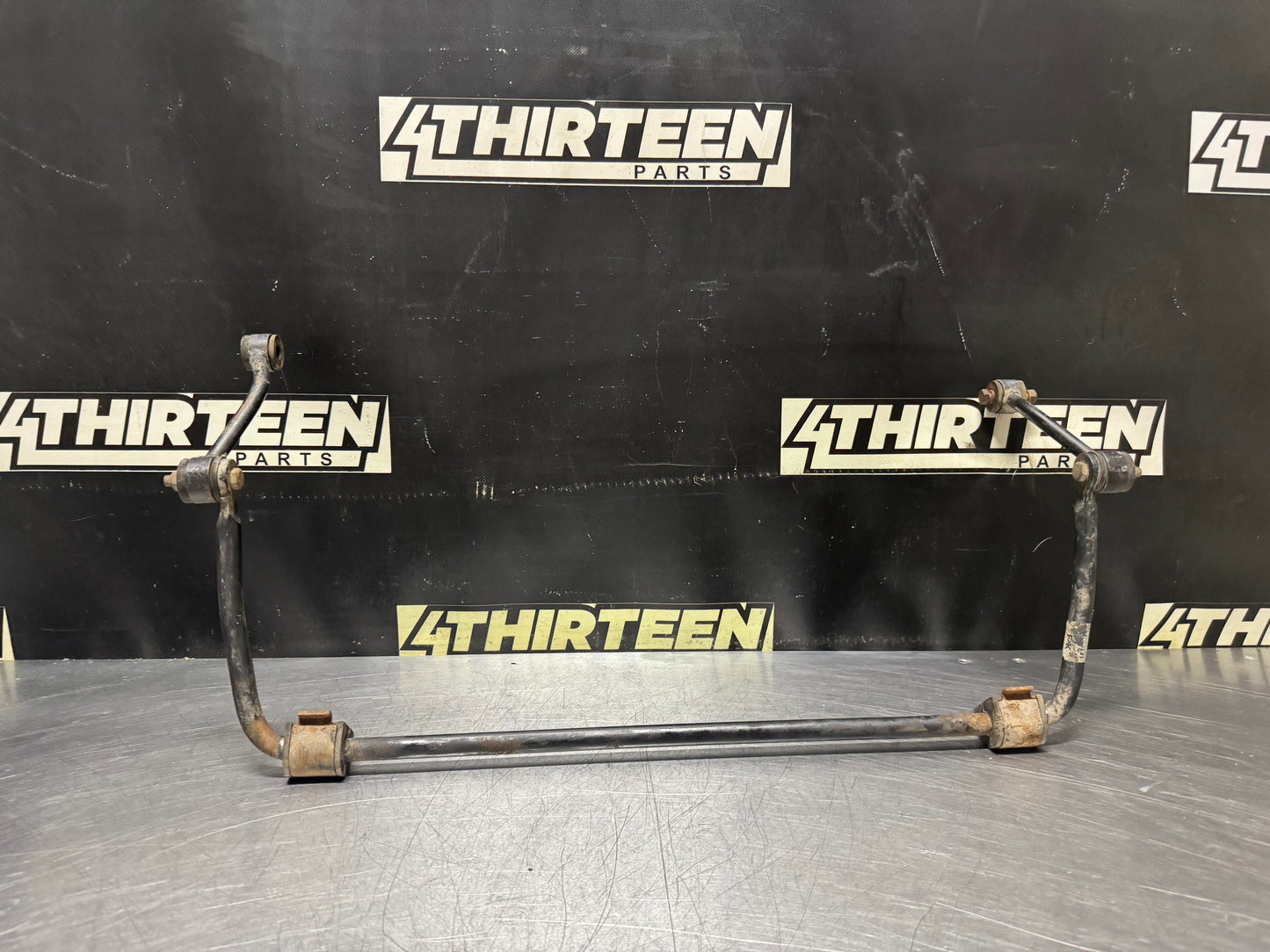 04-06 PONTIAC GTO REAR STABILIZER SWAY BAR W/ END LINKS 92048231 OEM #N539