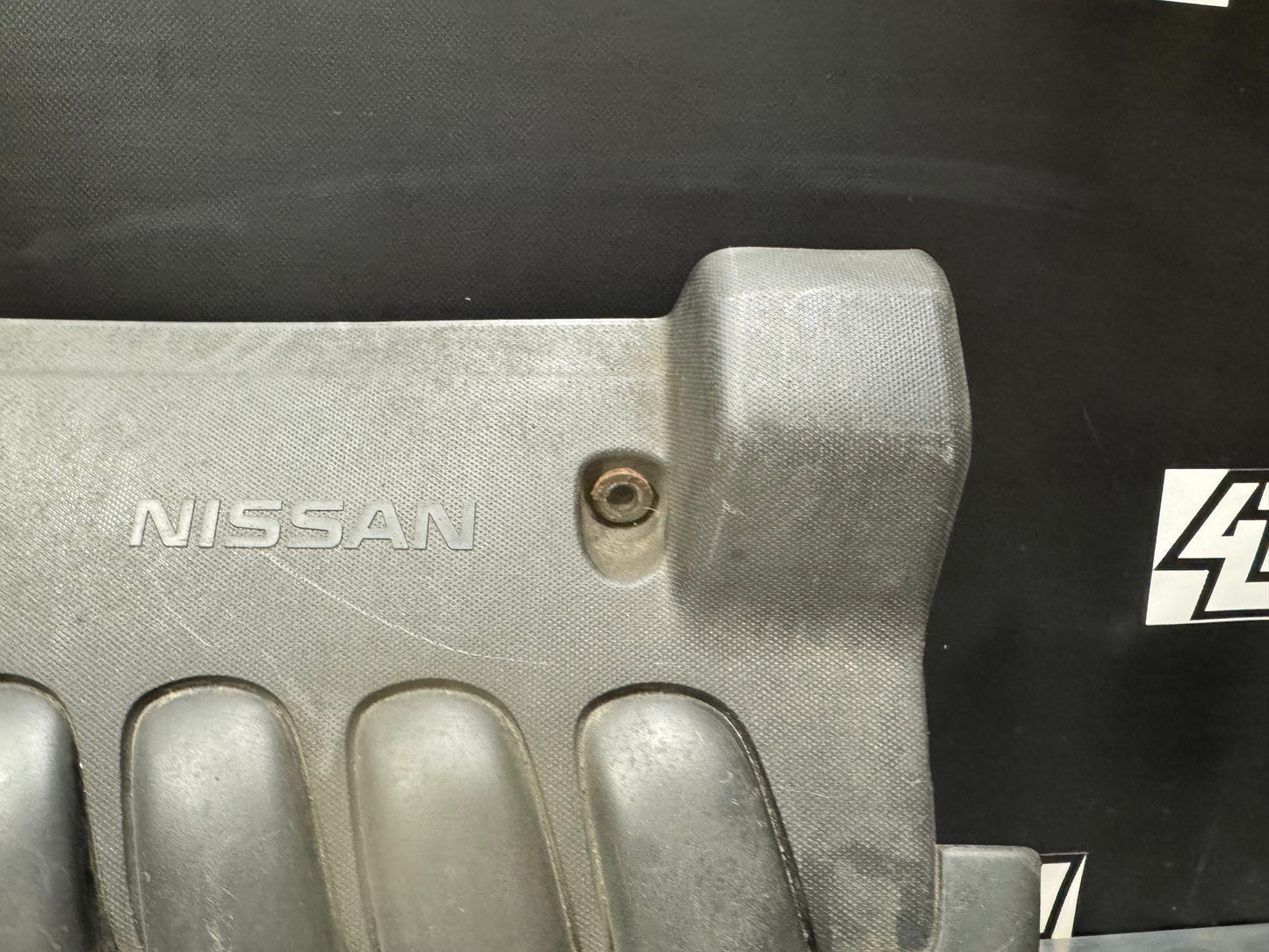2011 NISSAN SENTRA ENGINE COVER OEM #L263