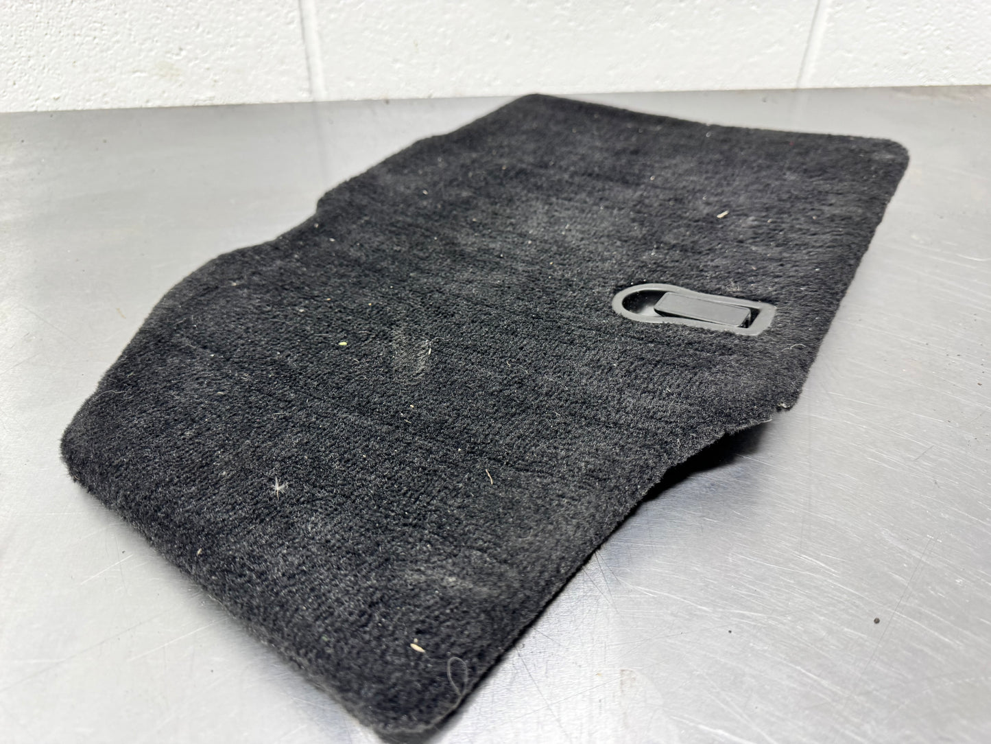 97-04 CORVETTE C5 CONVERTIBLE RH STORAGE COVER OEM 10413542 L48