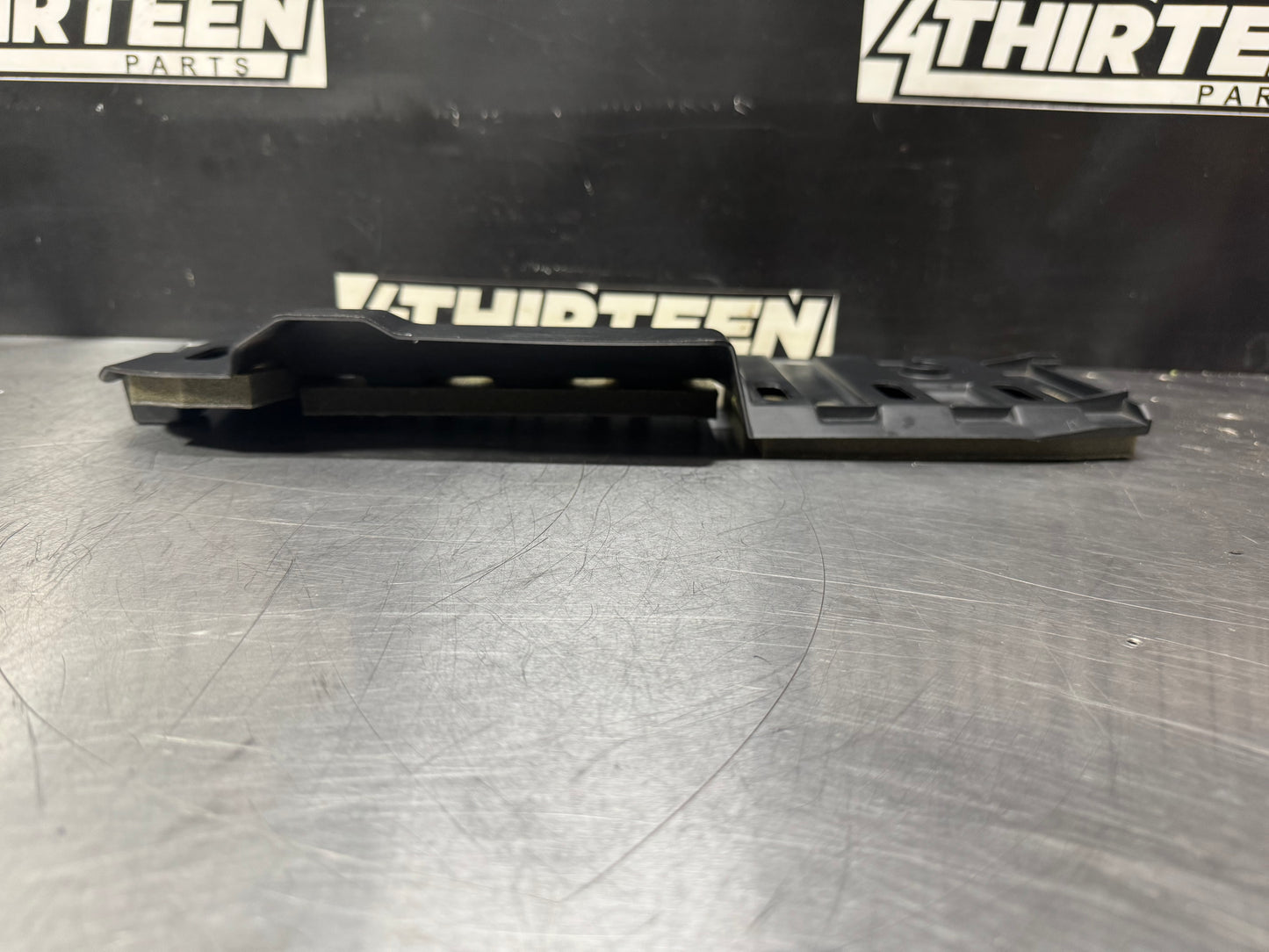 04-06 PONTIAC GTO UNDER DASH COVER 92051169 OEM #L441