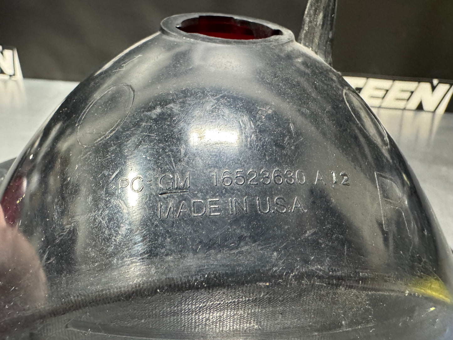 1997 - 2004 CORVETTE C5 RH TAIL BRAKE LIGHT 16523630 OEM