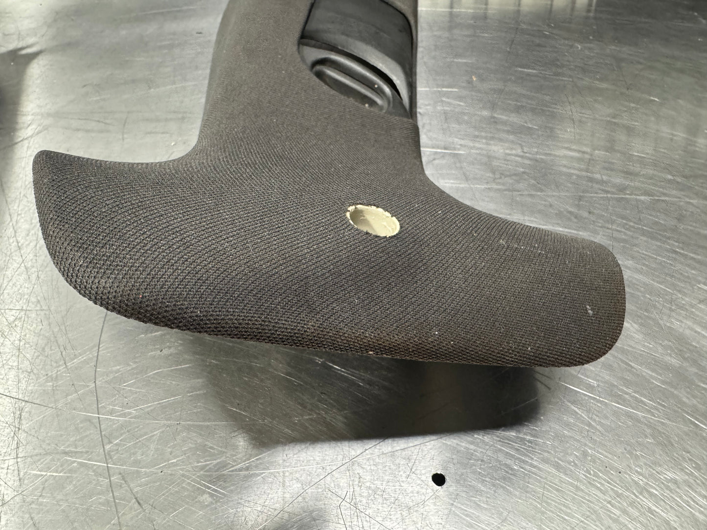 04-06 PONTIAC GTO SEAT BELT COVER ADJUSTER SLIDE SET LH AND RH #L422