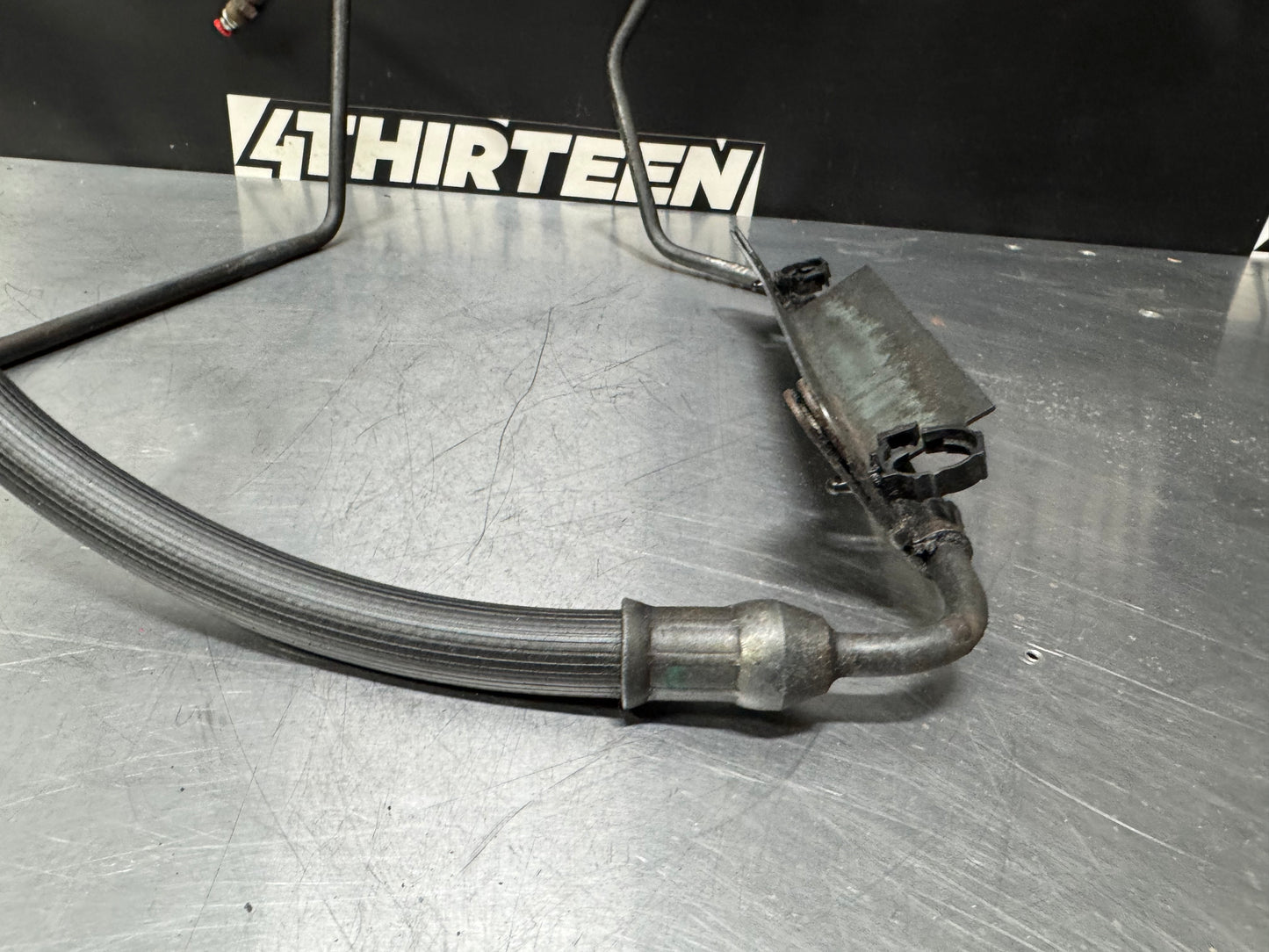 2004 PONTIAC GTO OEM POWER STEERING LINE HIGH PRESSURE OEM #L256