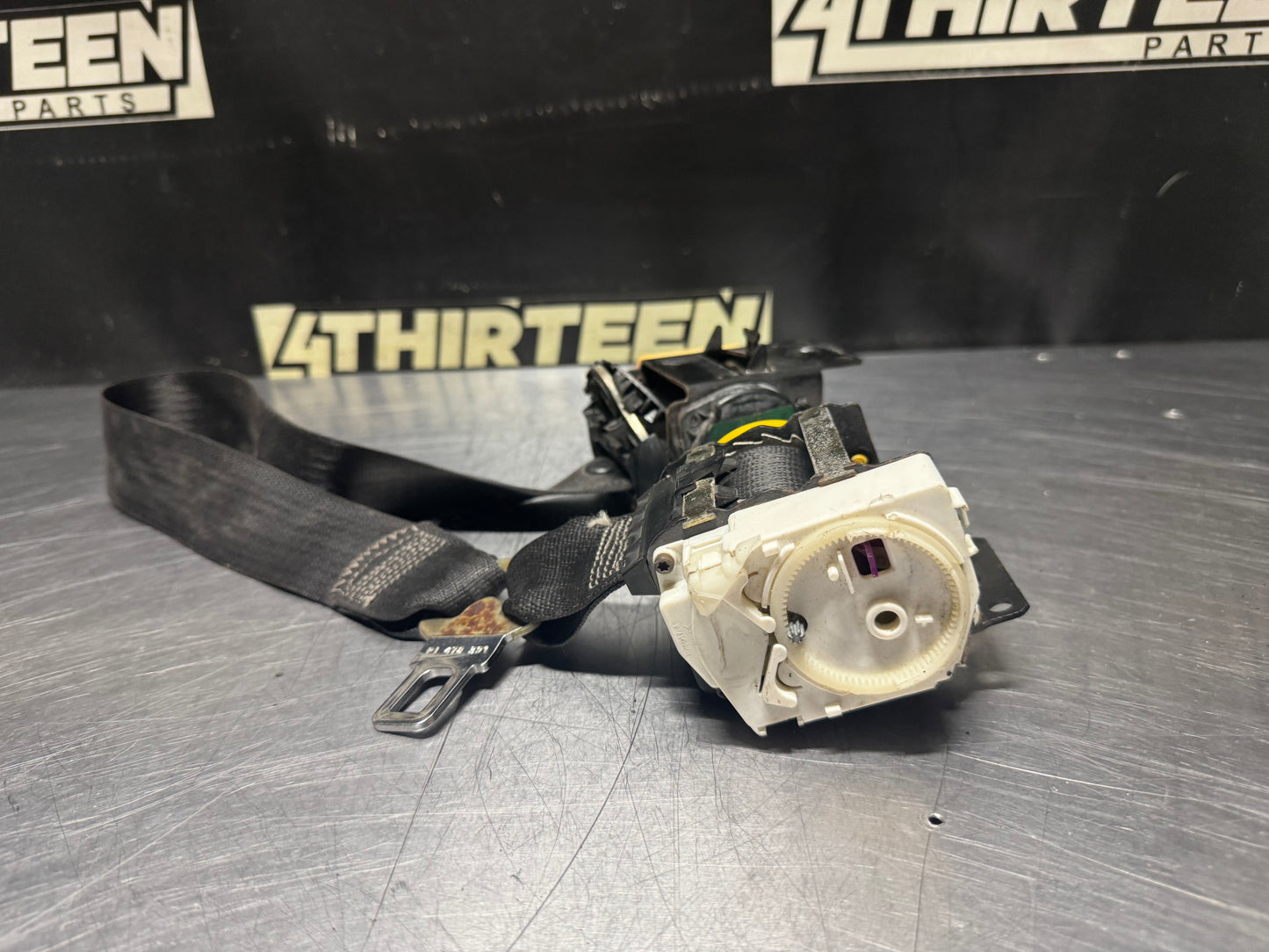 1997 - 2004 CORVETTE C5 CONVERTIBLE RH SEAT BELT #N380