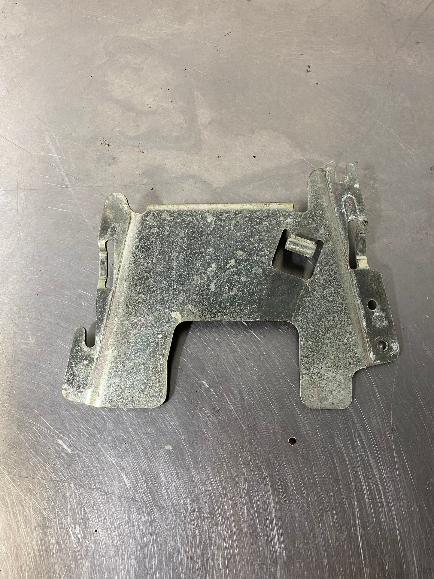 2009 HARLEY DAVIDSON VROD VRSCDX OEM BATTERY TRAY #3