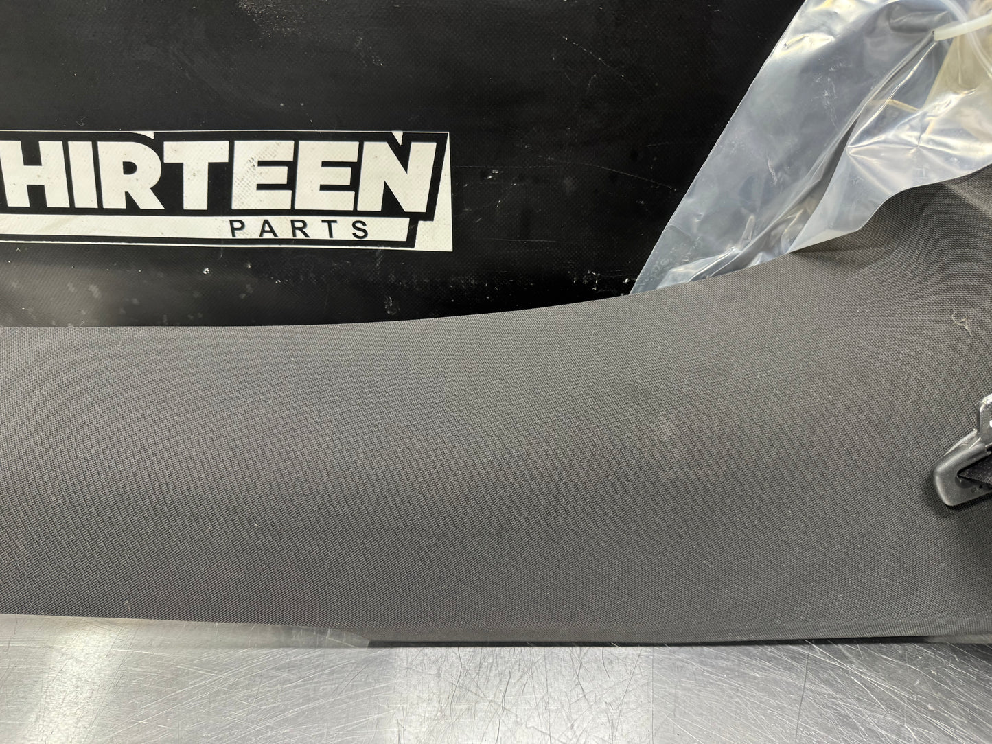 04-06 PONTIAC GTO C PILLAR INTERIOR TRIM SET LH AND RH WITH SEAT BELTS #L421