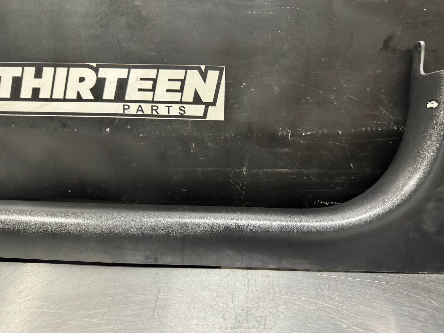1997-2004 C5 CORVETTE DRIVER SIDE DOOR SILL KICK PANEL LH BLK OEM 10247091 #L471