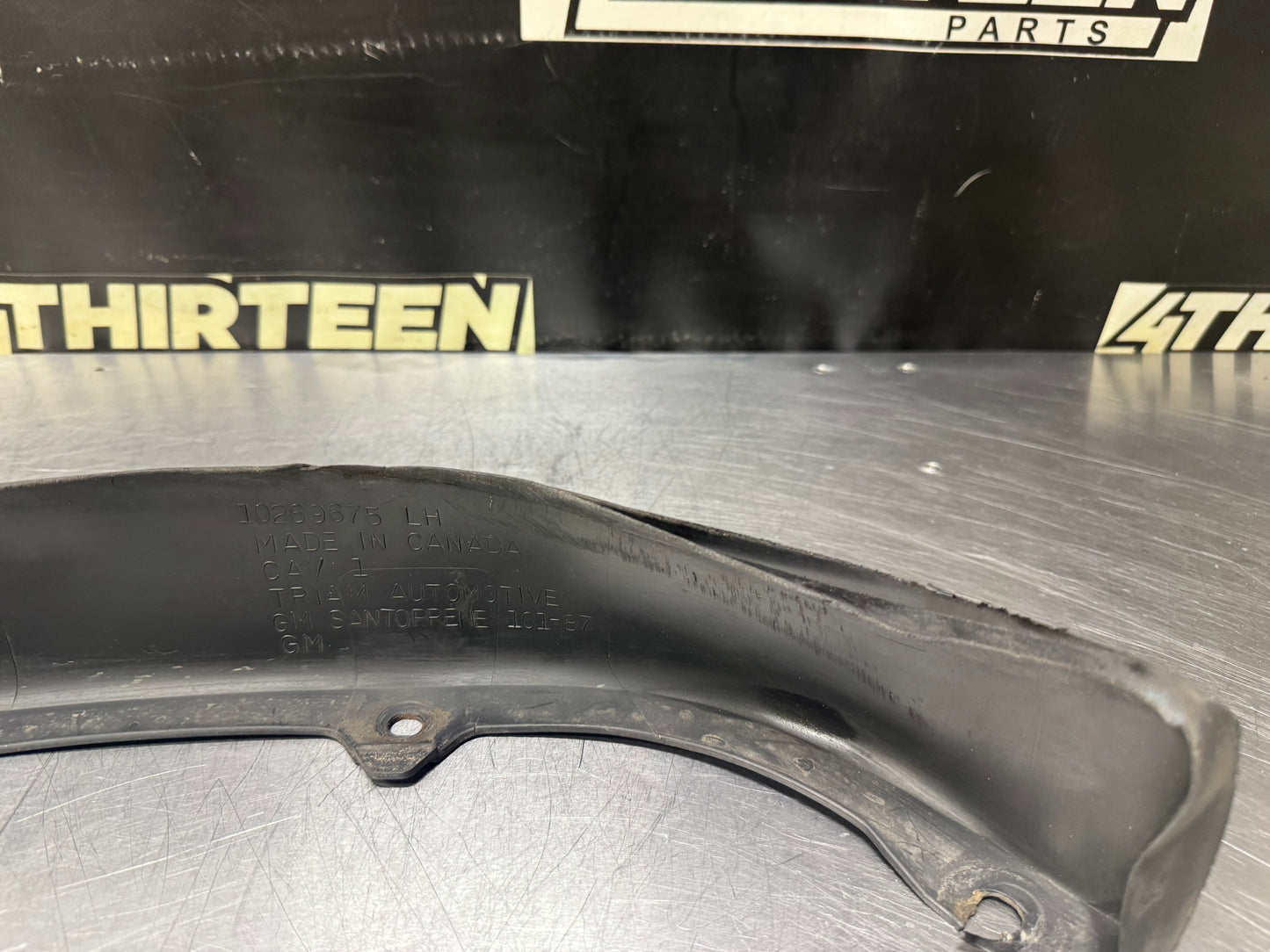 97-04 C5 CORVETTE LH FRONT BUMPER LOWER VALENCE 10269675 OEM #N391