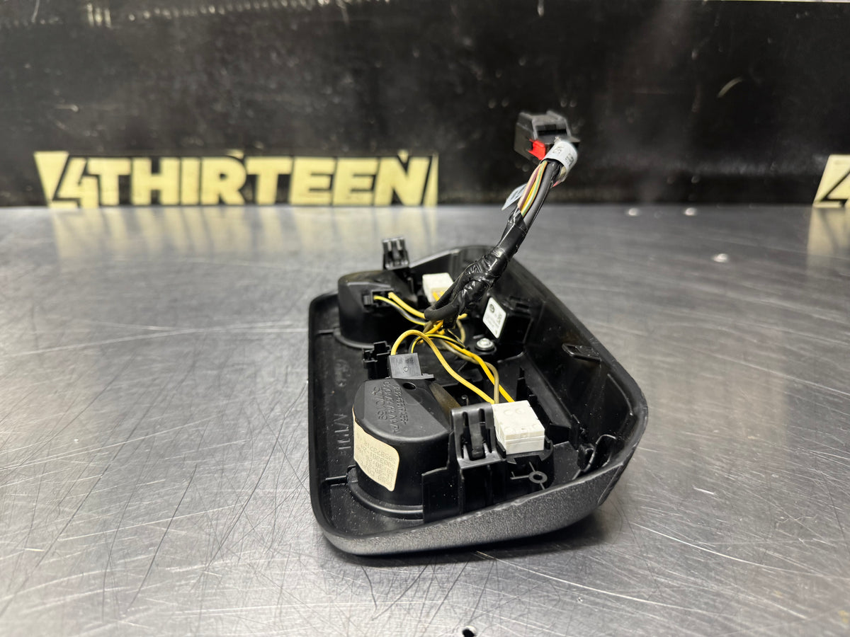 2021 FORD MUSTANG OVERHEAD DOME LIGHT OEM #V78