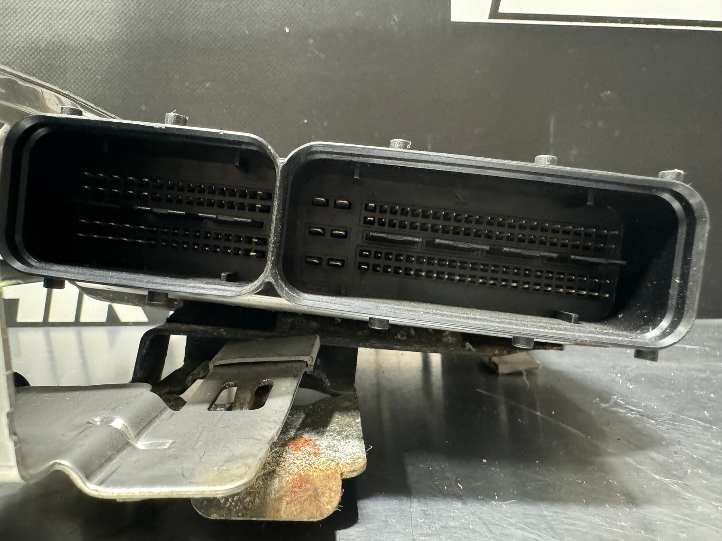 2006 VOLKSWAGON GTI 6 SPEED PCM 1K0907115B USED OEM #L148