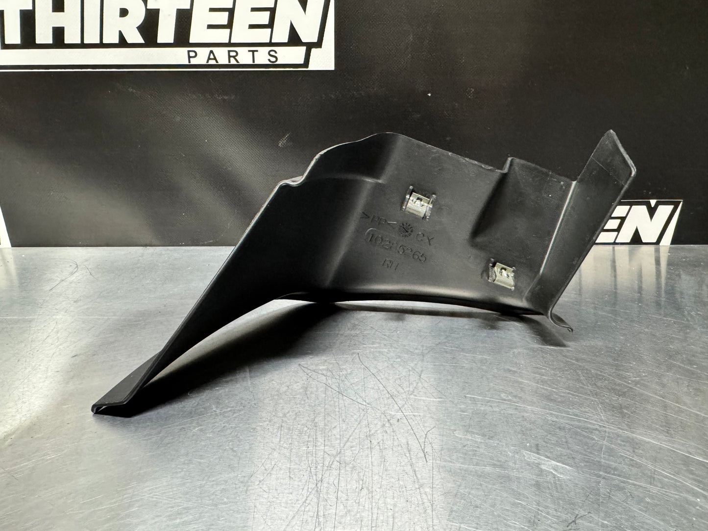 98-04 C5 CORVETTE CONVERTIBLE REAR COMPARTMENT TRIM PANEL RH 10285265 OEM #L139