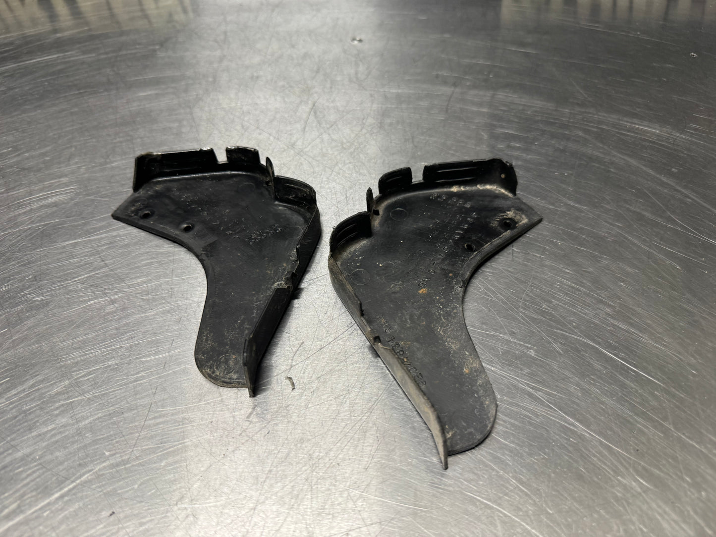 2004 PONTIAC GTO SIDE SKIRT ROCKER END CAPS BLK OEM #N244