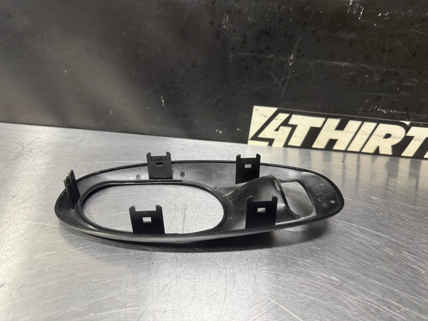 1997-2004 CORVETTE C5 INNER DOOR HANDLE TRIM OEM #L486
