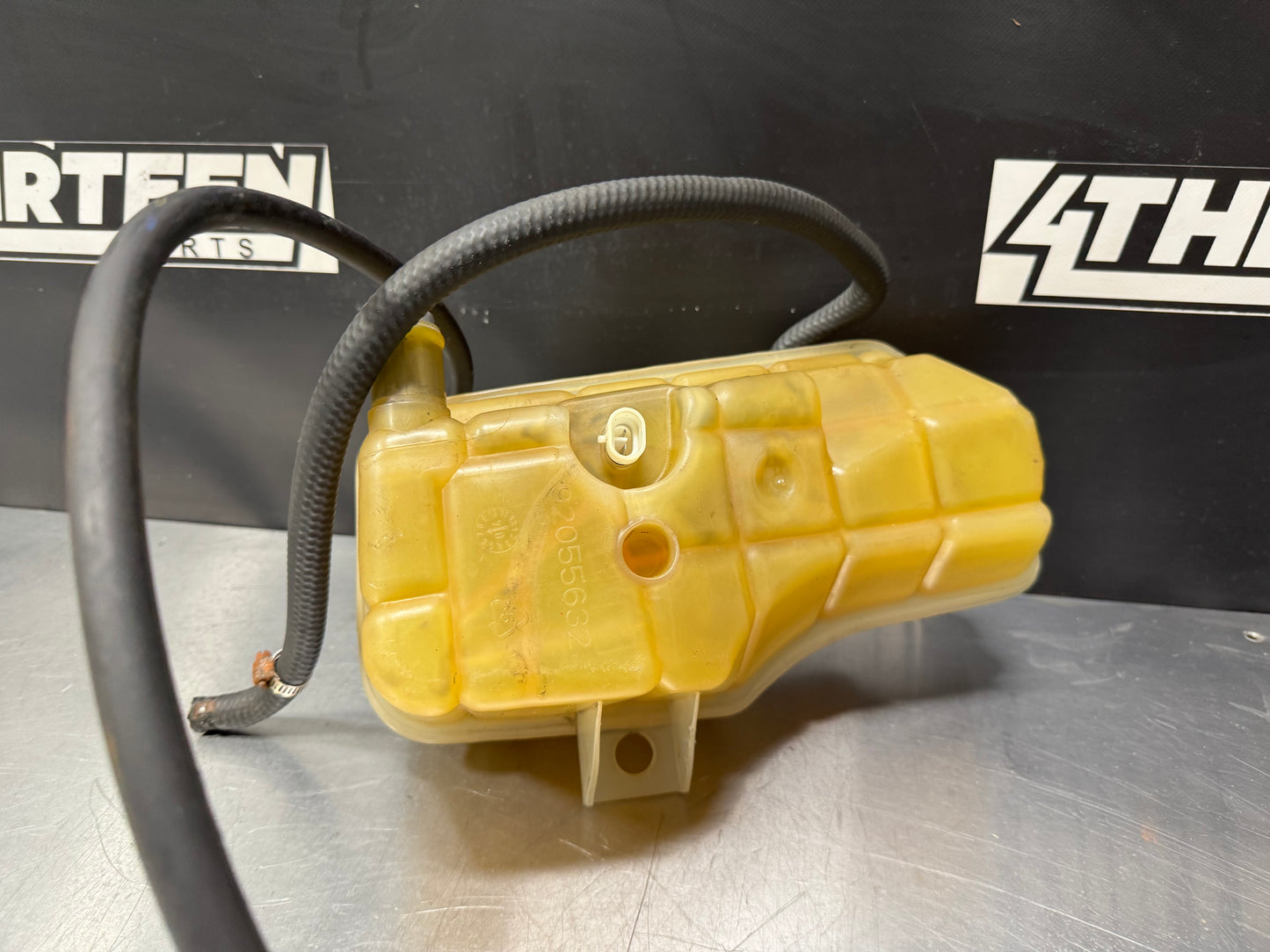 2004 PONTIAC GTO OEM COOLANT TANK RESERVOIR 92055632 OEM #L247