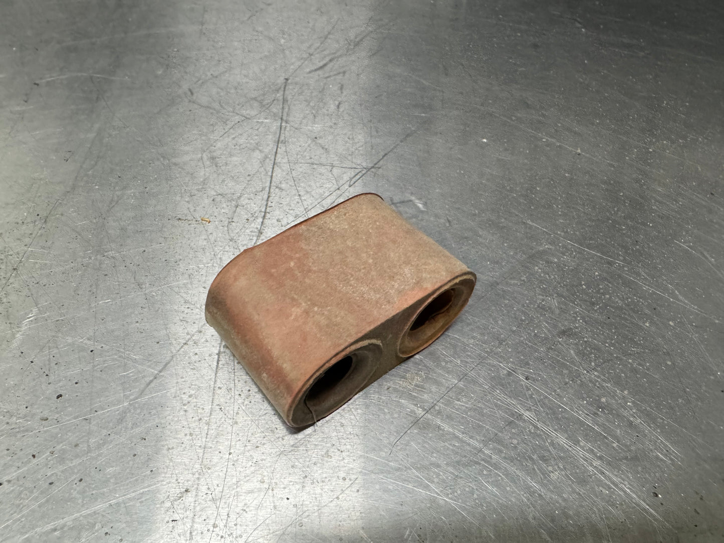 2004 PONTIAC GTO RUBBER EXHAUST HANGER OEM