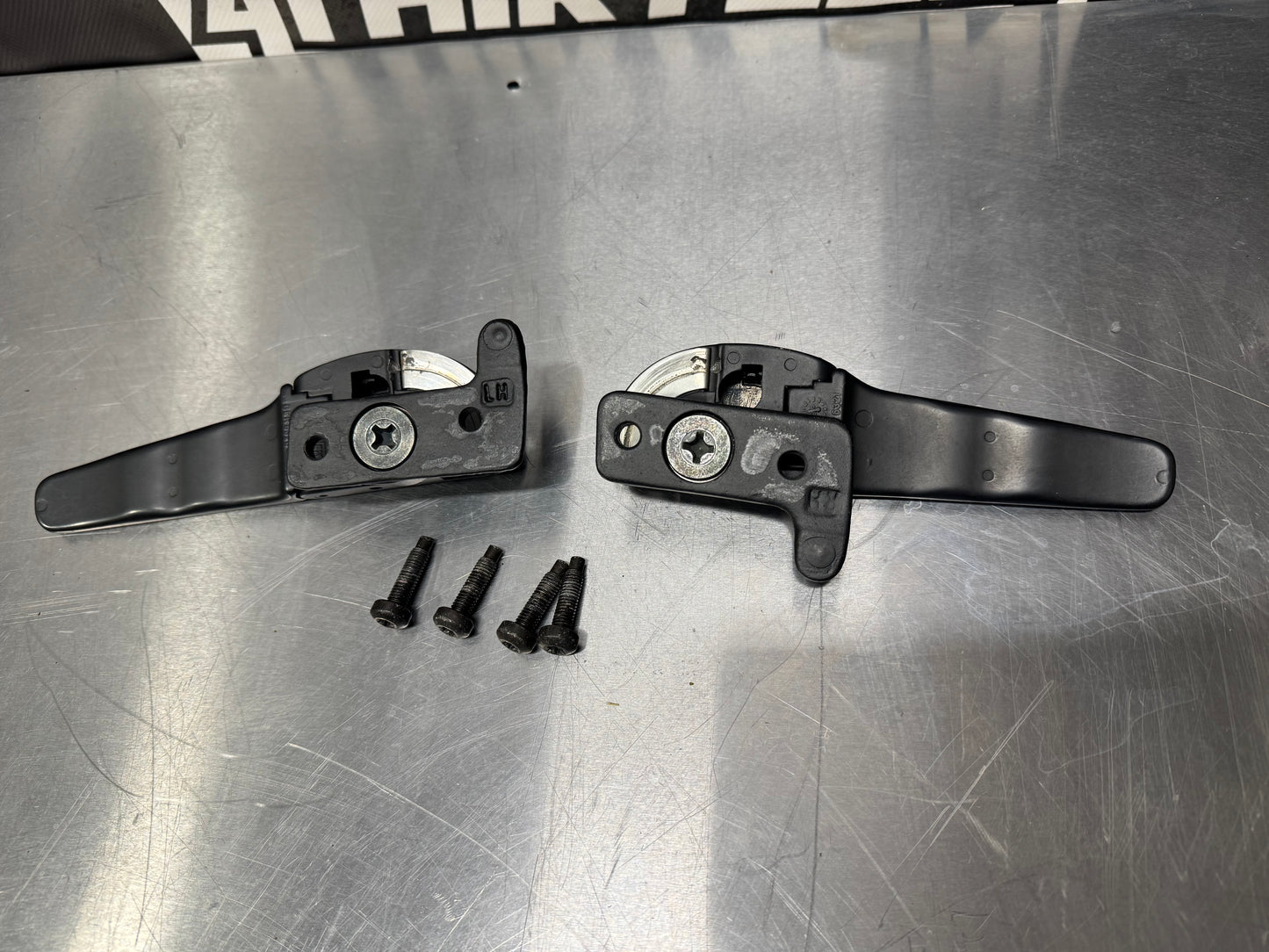 1997 - 2004 CORVETTE C5 CONVERTIBLE TOP LATCHES OEM #L111