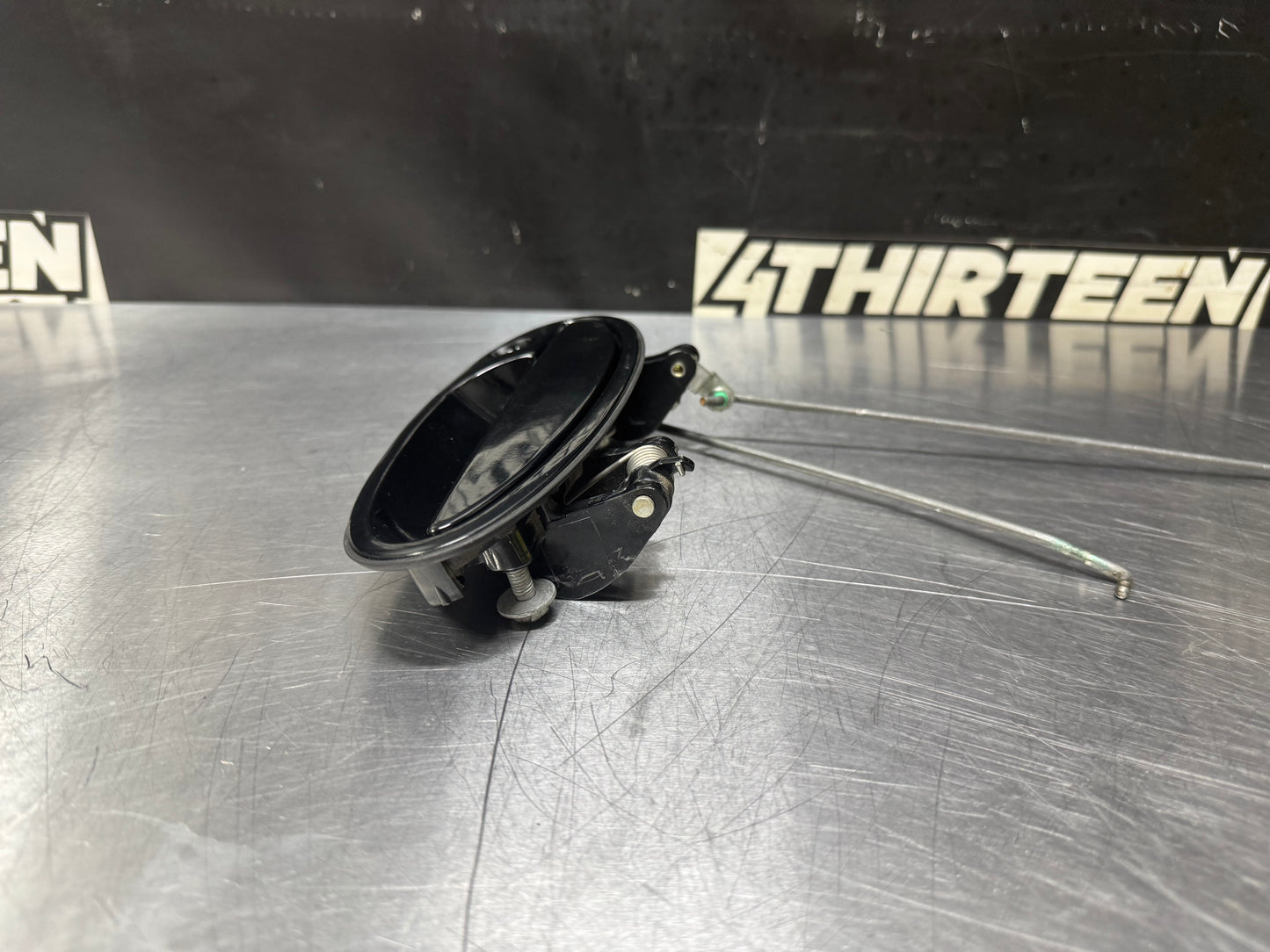 1997-2004 C5 CORVETTE BLCK RH DOOR HANDLE OEM #L485