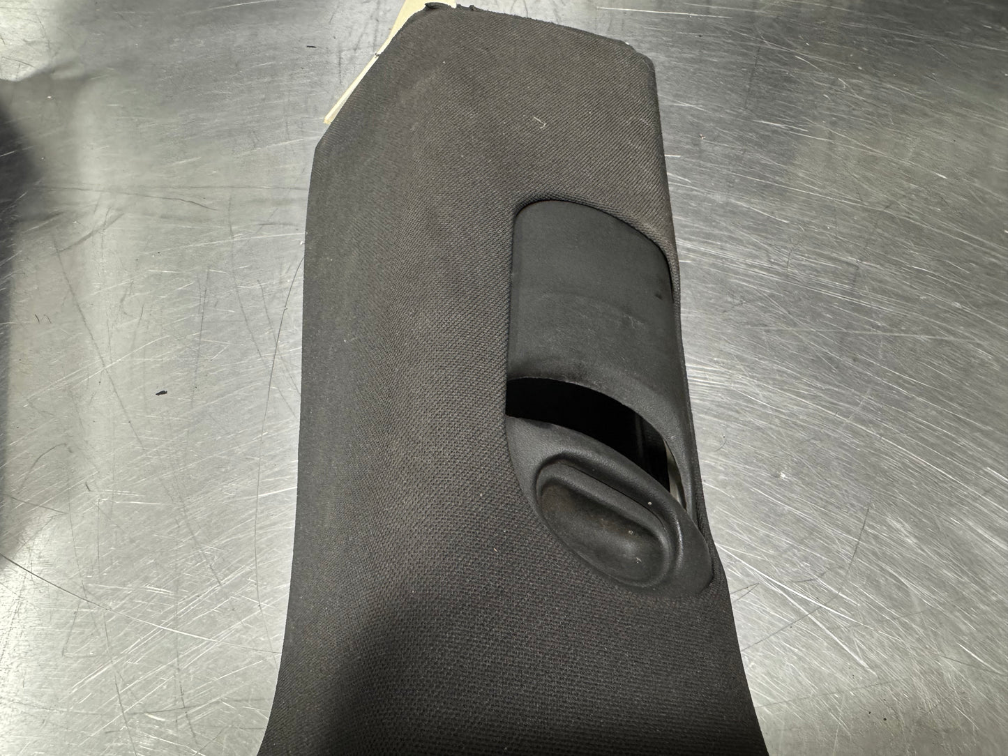 04-06 PONTIAC GTO SEAT BELT COVER ADJUSTER SLIDE SET LH AND RH #L422