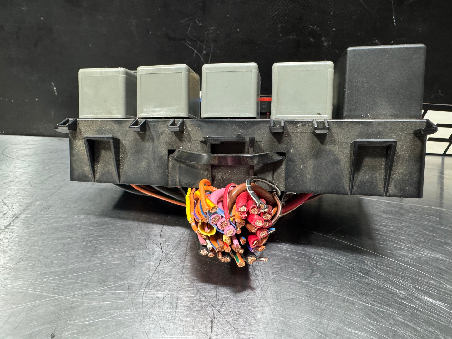 04-06 PONTIAC GTO CABIN FUSE BOX OEM #L431