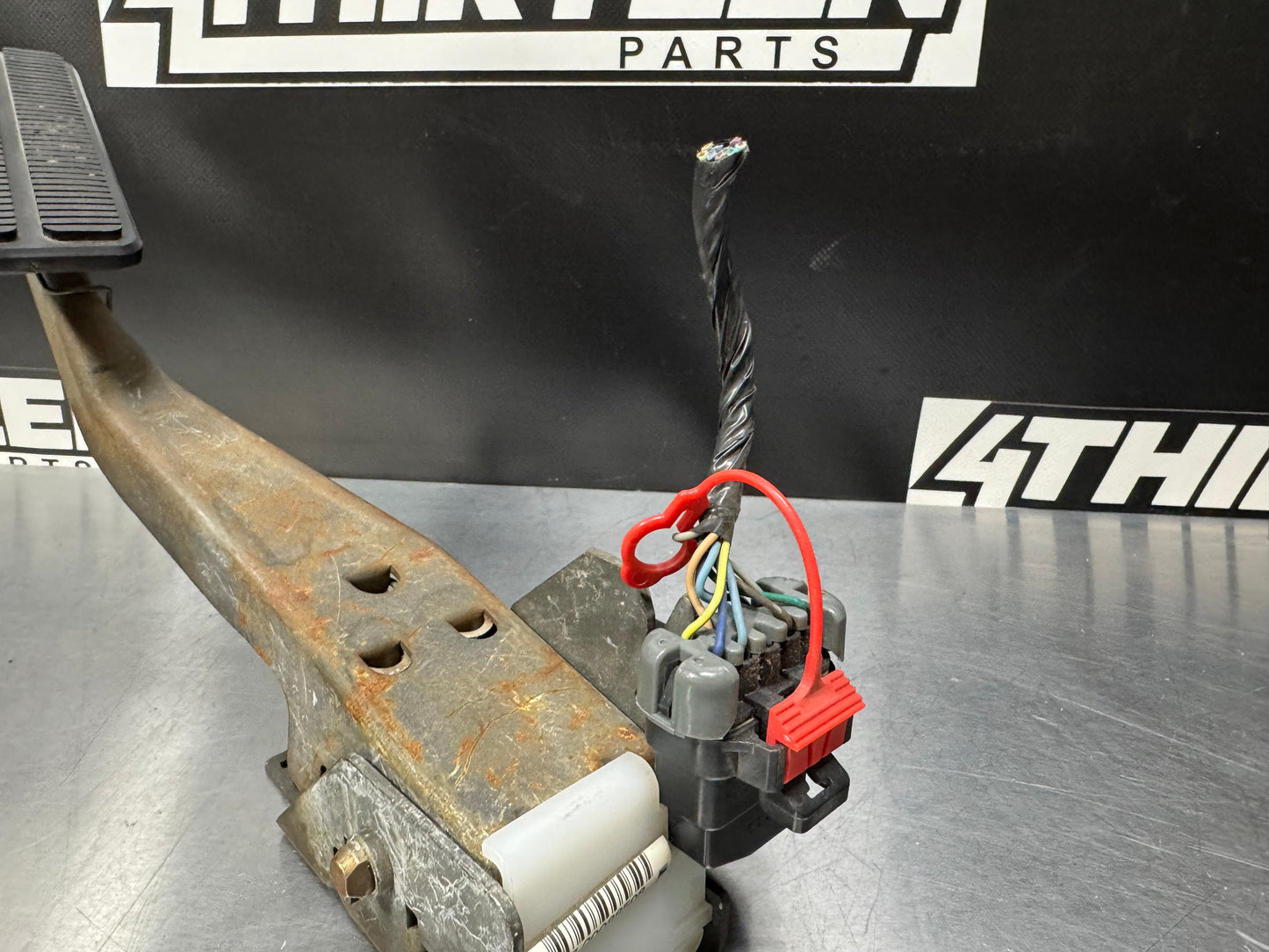 1997 - 2004 CORVETTE C5 LS1 DBW THROTTLE GAS PEDAL OEM #L123