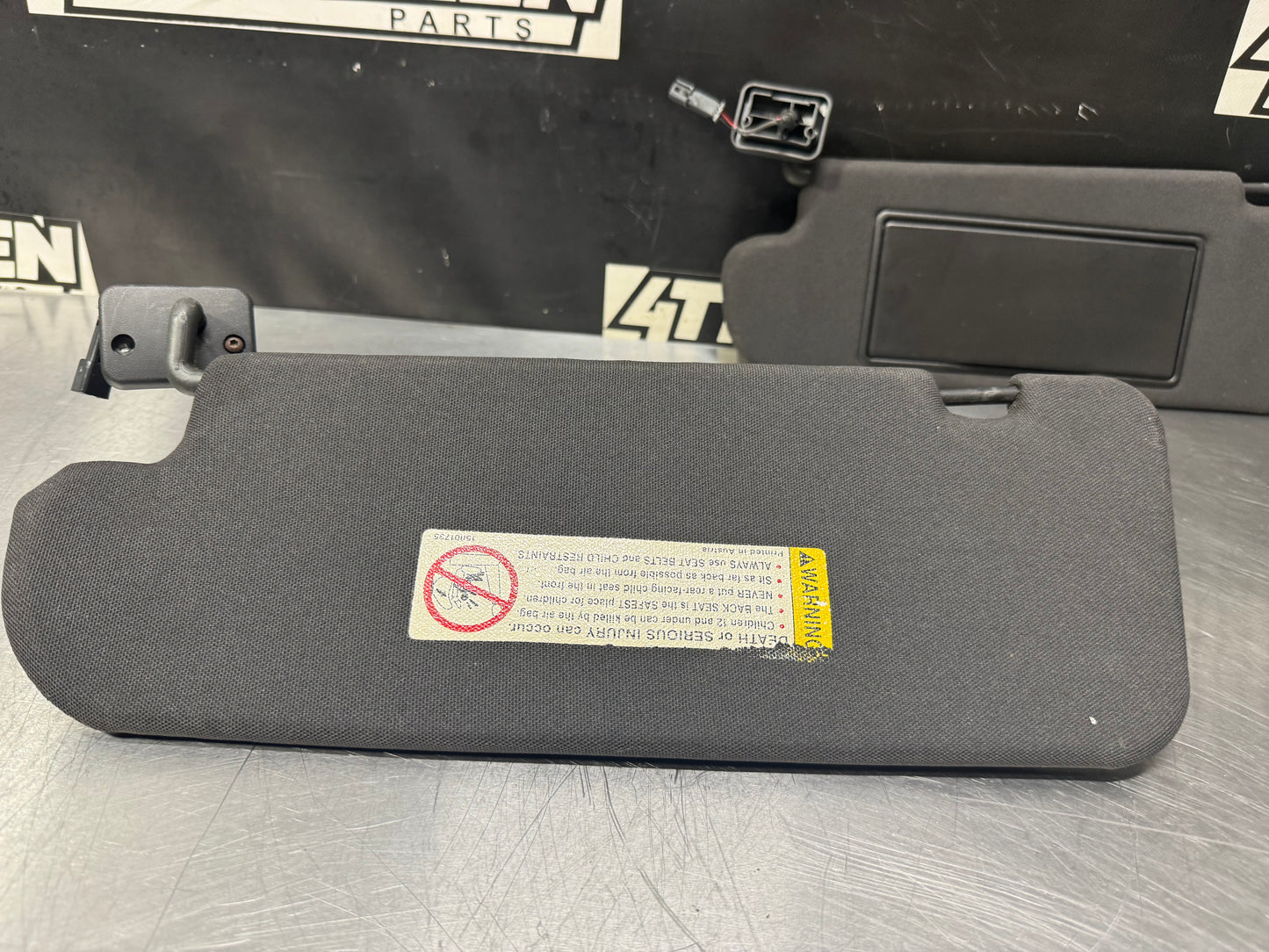 04-06 PONTIAC GTO SUN VISOR SET LH AND RH SIDE DRIVER AND PASSENGER SIDE #L437
