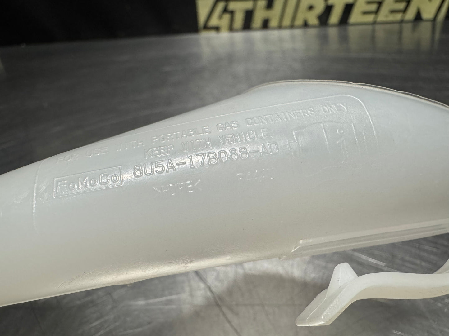 10-14 FORD MUSTANG EMERGENCY FUEL FILLING FUNNEL 8U5A-17B068-AD OEM #N603