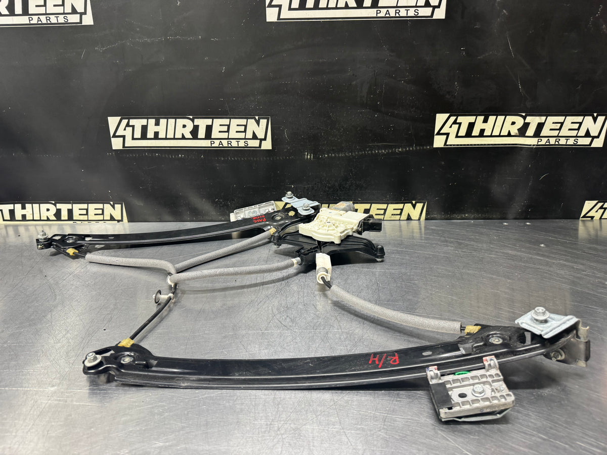 2015 FORD MUSTANG RH PASSENGER SIDE WINDOW MOTOR REGULATOR ASSEMBLY OEM #V53