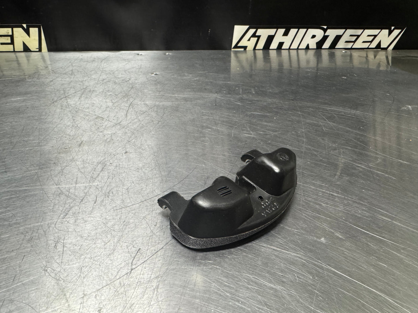 97-04 C5 CORVETTE AIR CLEANER HOUSING STRAP HANDLE OEM #N96