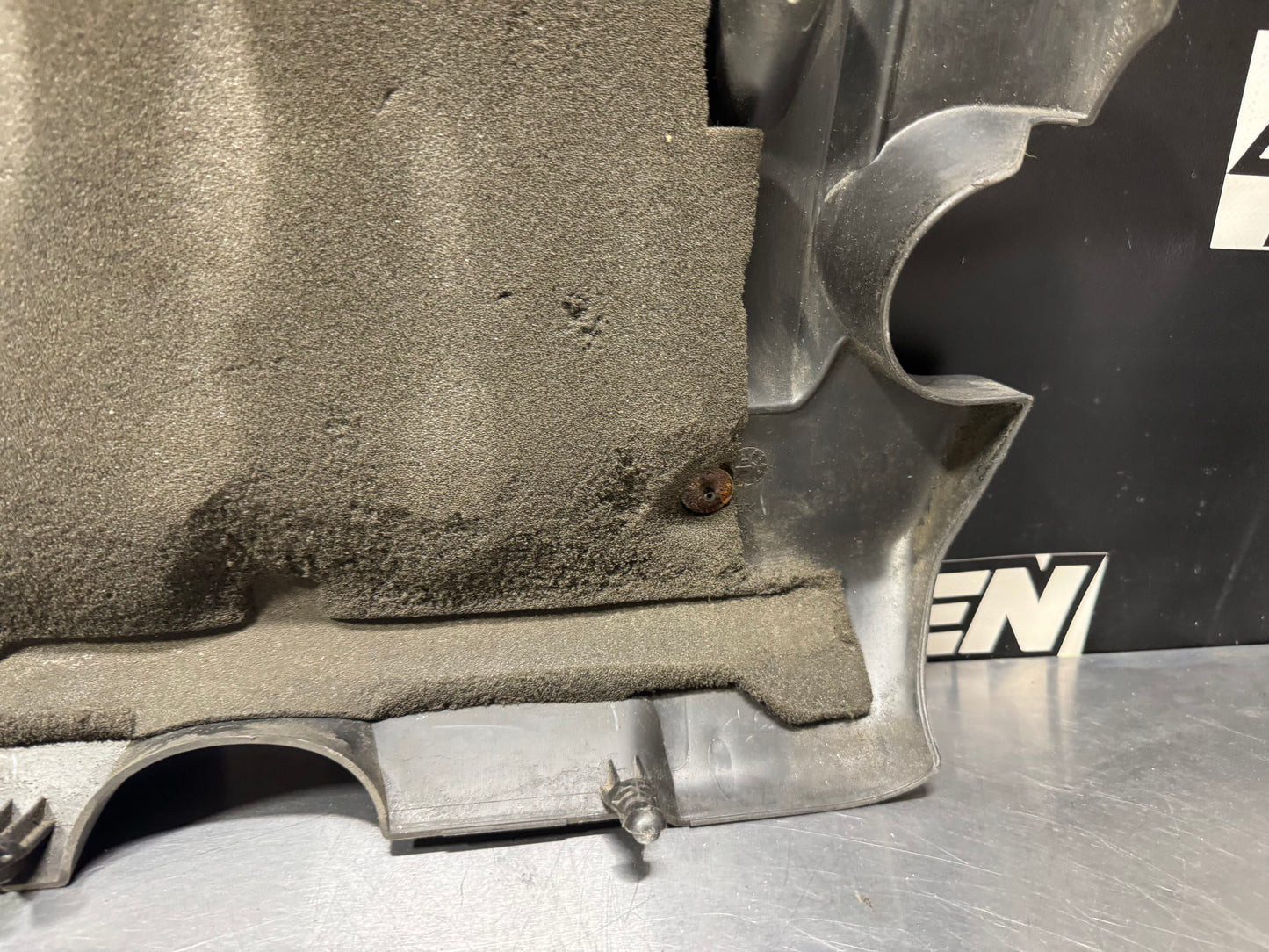 2011 NISSAN SENTRA ENGINE COVER OEM #L263