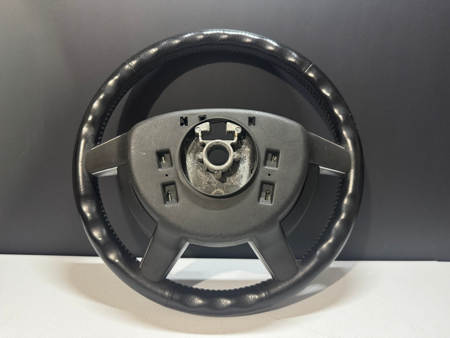 04-06 PONTIAC GTO STEERING WHEEL USED OEM #K3