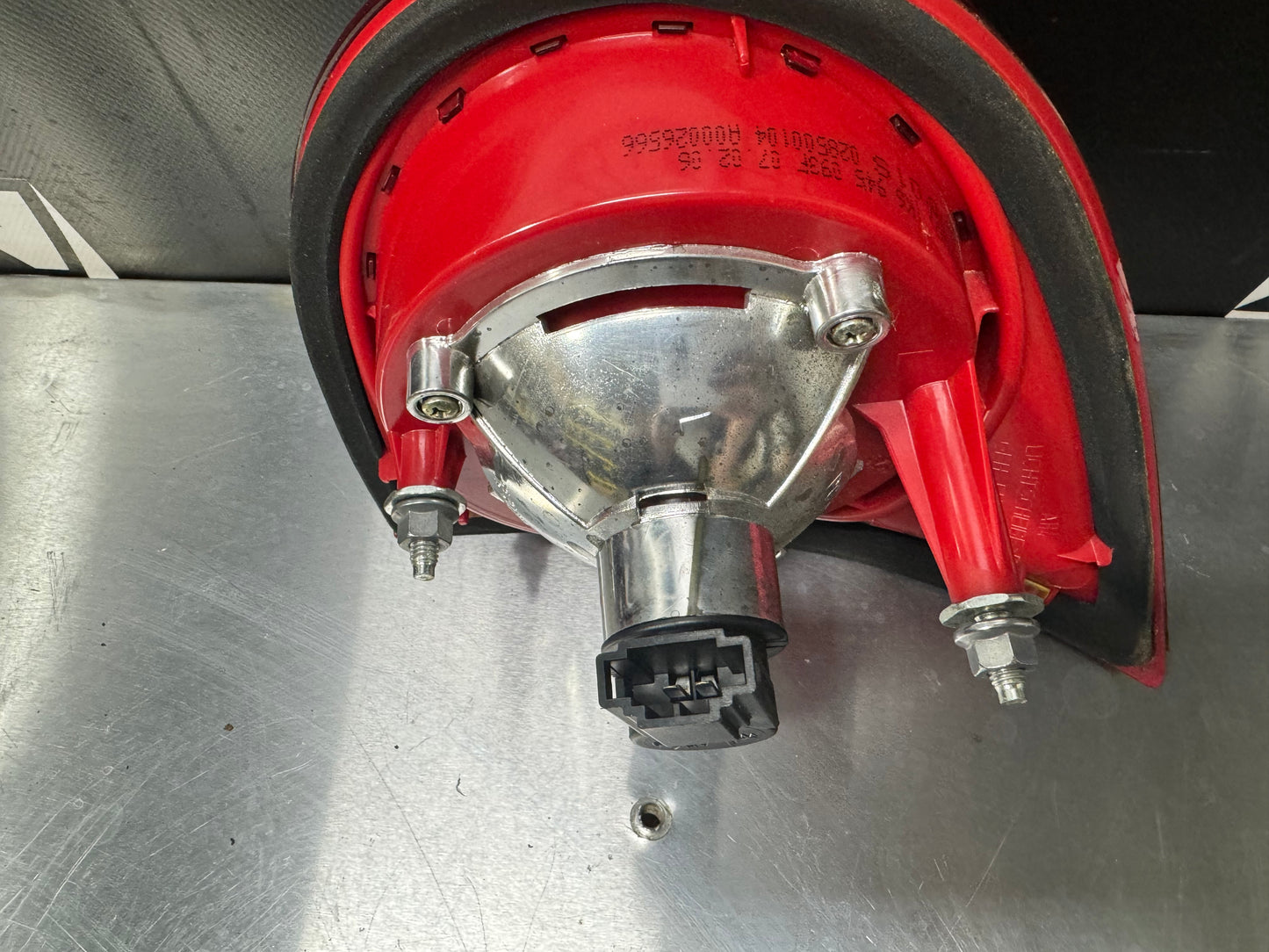 2006 VOLKSWAGON GTI 6 SPEED LH INNER TRUNK TAIL LIGHT USED OEM #L152