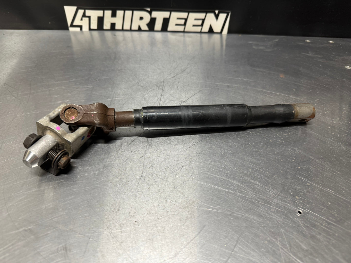 2004 PONTIAC GTO OEM LOWER INTERMEDIATE STEERING SHAFT OEM #L257