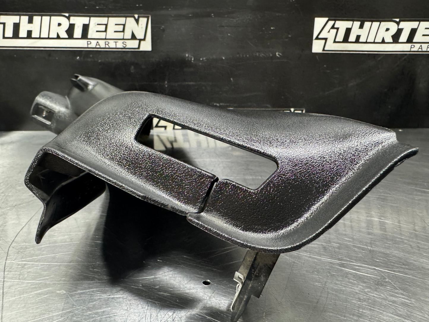 97-04 CORVETTE C5 LH B PILLAR TRIM 10258545 OEM #L478