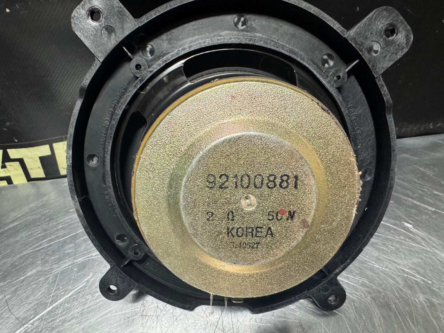 04-06 PONTIAC GTO REAR DECK SPEAKER 92100881 OEM #N570