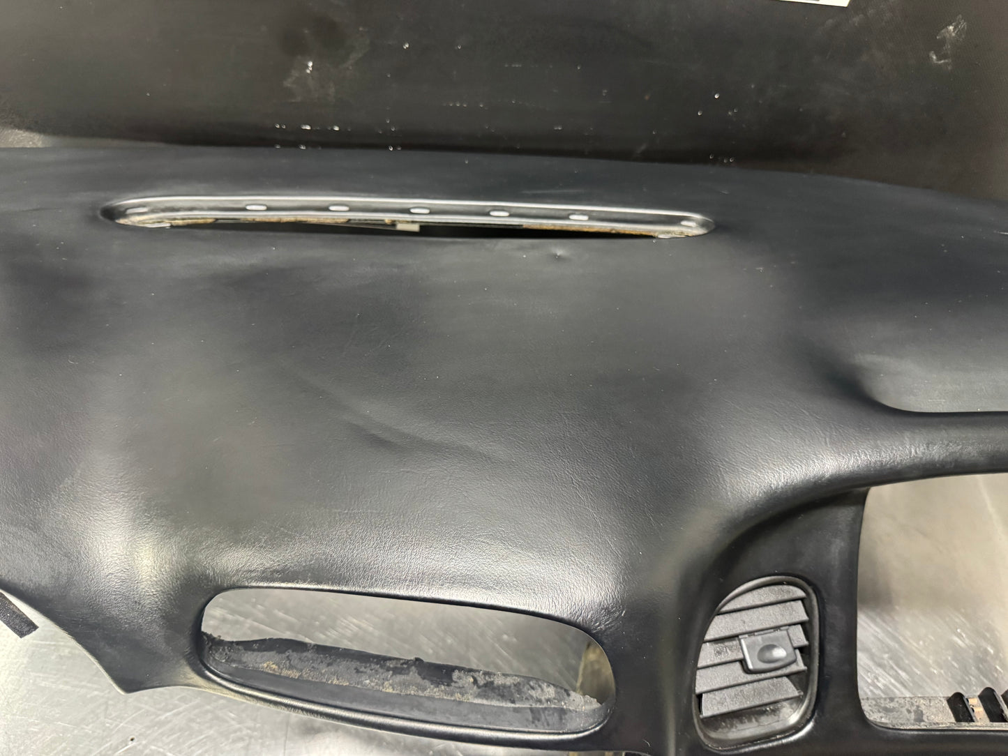 97-04 CORVETTE C5 BLK DASH PAD PANEL W/O HUD OEM #L474