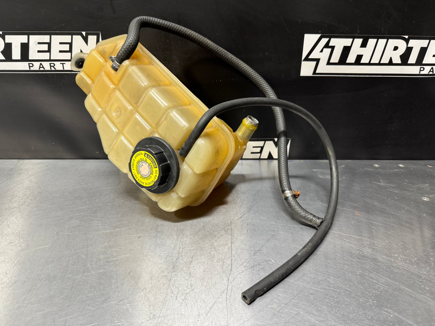 2004 PONTIAC GTO OEM COOLANT TANK RESERVOIR 92055632 OEM #L247