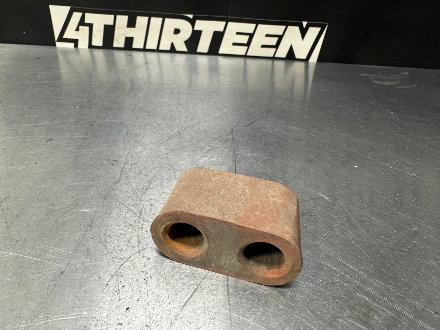 2004 PONTIAC GTO RUBBER EXHAUST HANGER OEM