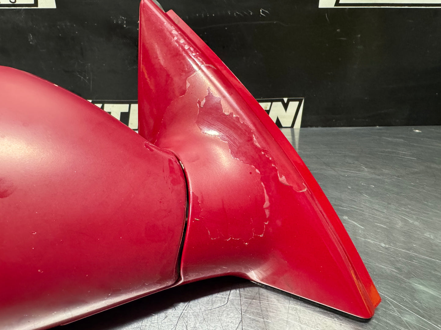 04-06 PONTIAC GTO RH PASSENGER SIDE MIRROR TORCH RED OEM 92092905 #L432