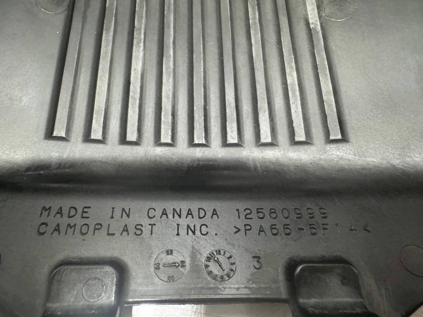 01-06 CHEVROLET SILVERADO GMC VORTEC ENGINE COVER 4.8 5.3 6.0L 12580999 #L420