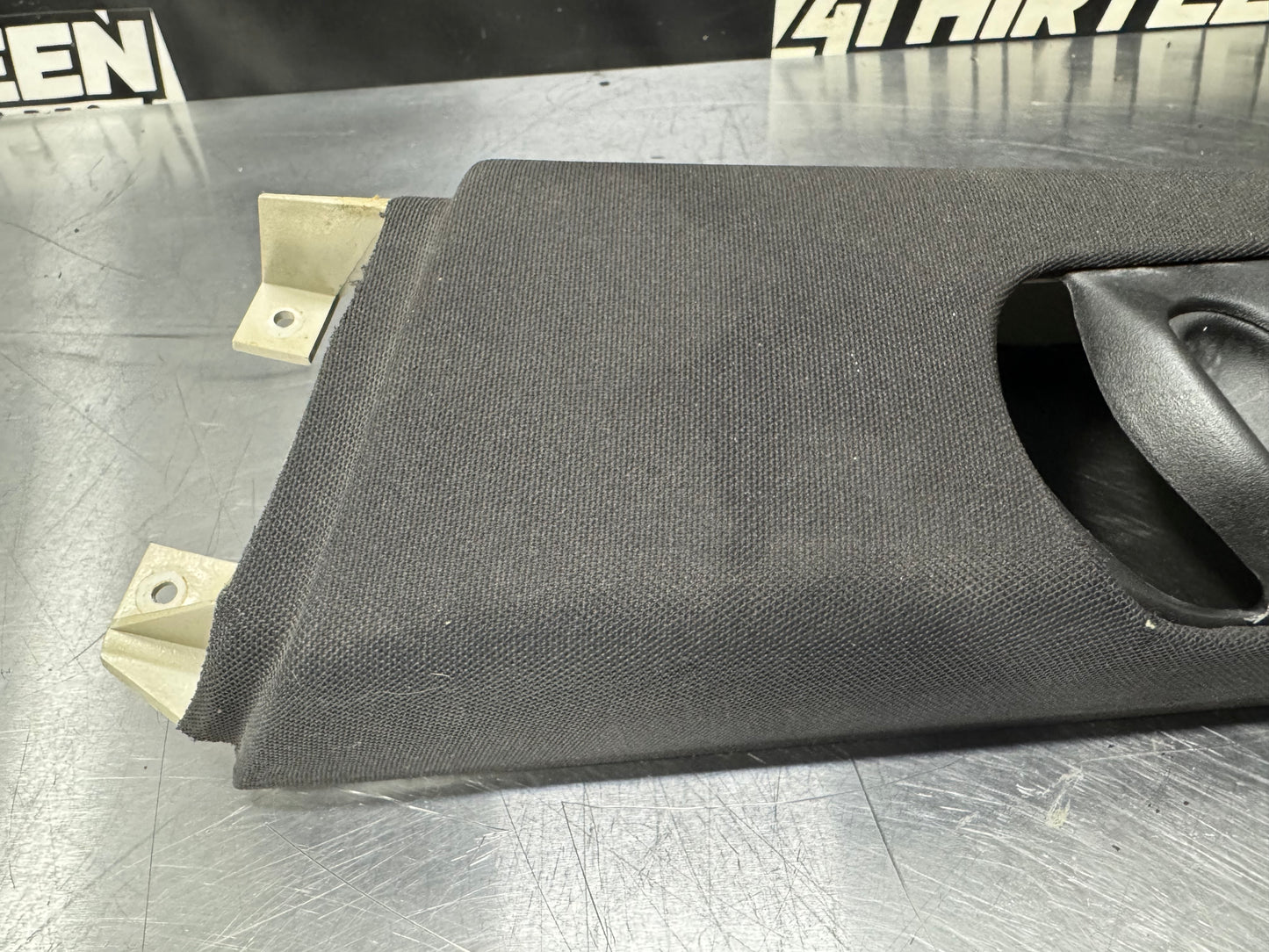 04-06 PONTIAC GTO SEAT BELT COVER ADJUSTER SLIDE SET LH AND RH #L422