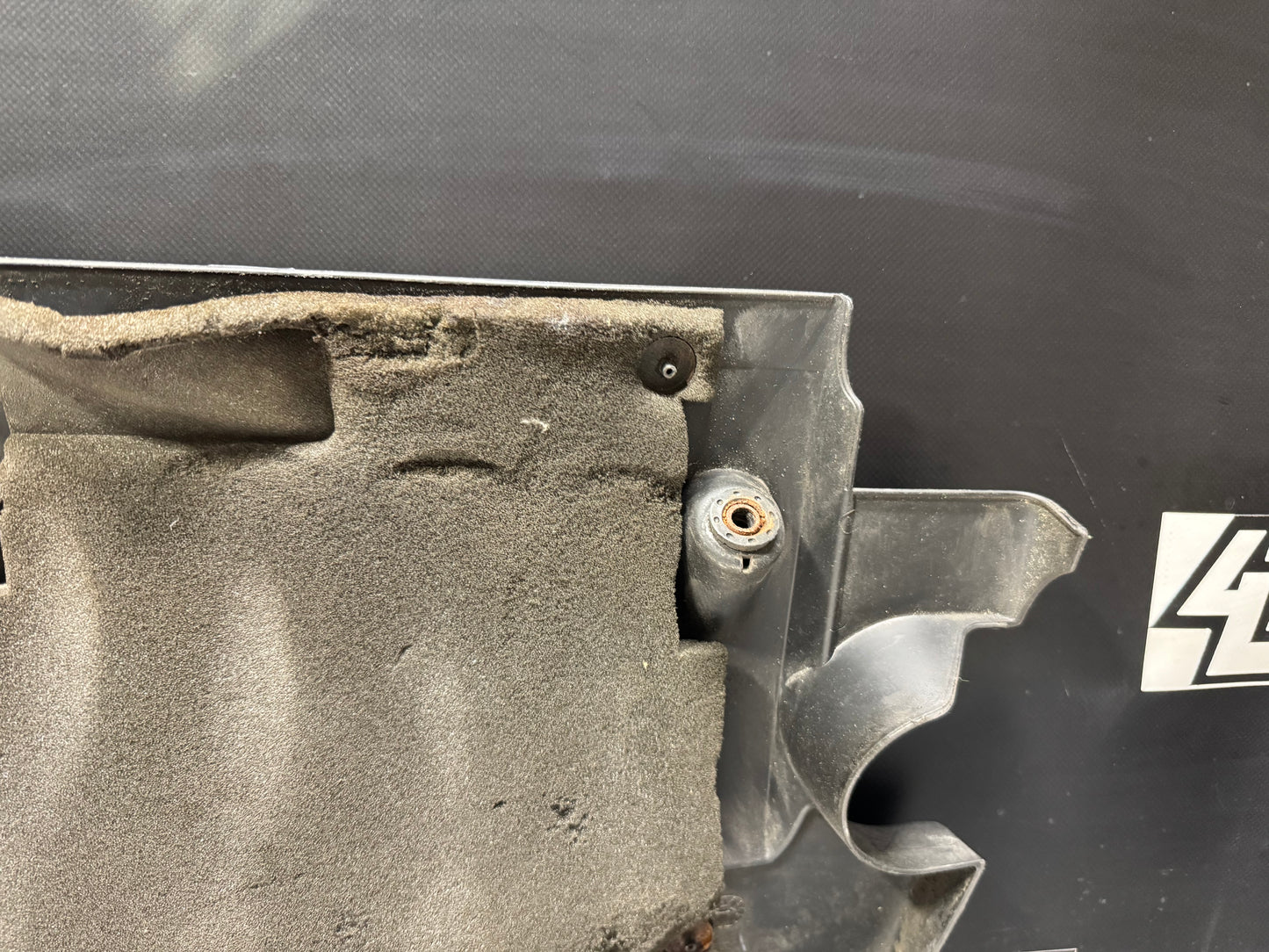 2011 NISSAN SENTRA ENGINE COVER OEM #L263