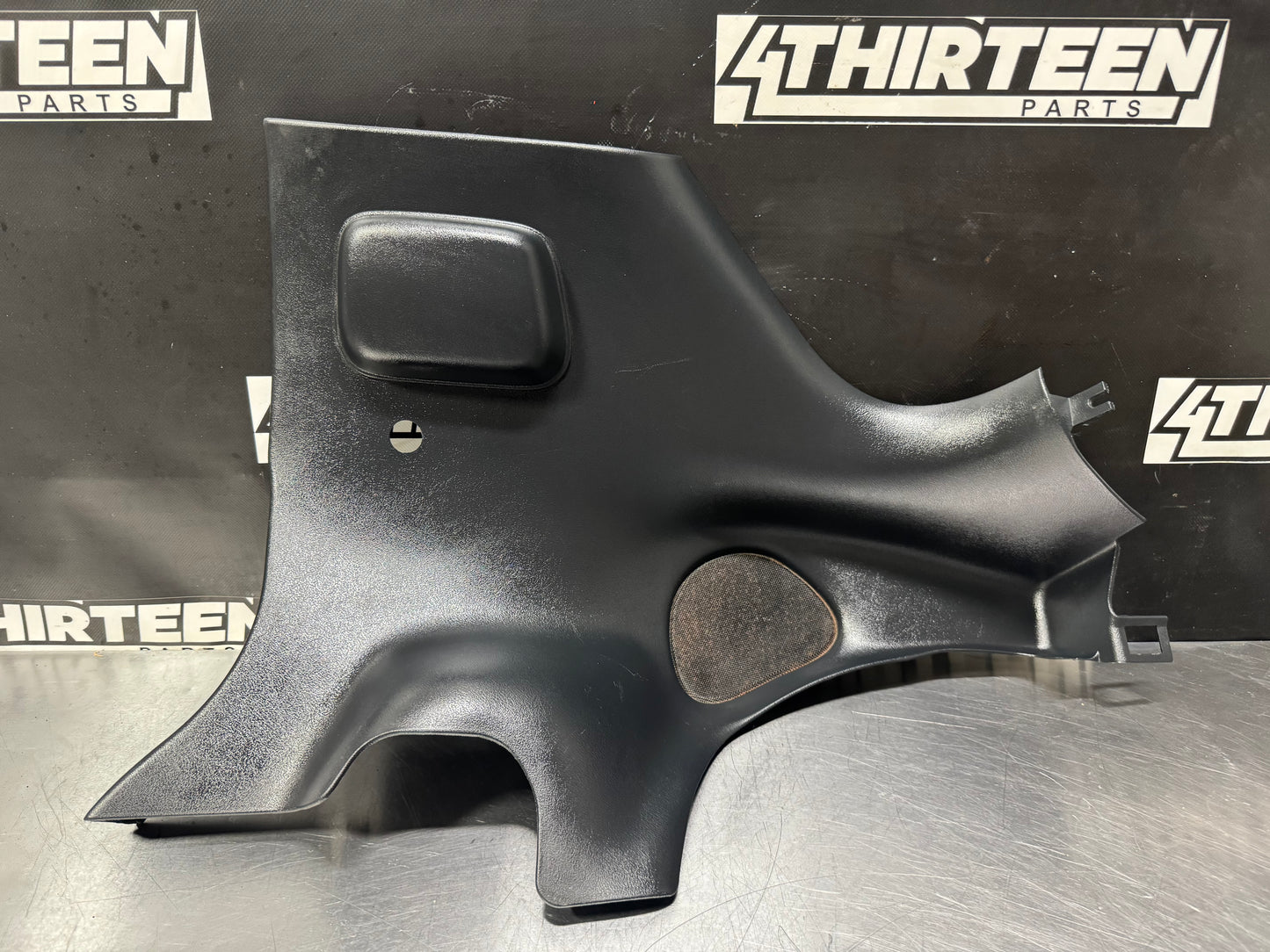 03-04 C5 CORVETTE RIGHT RH B PILLAR QUARTER TRIM PANEL OEM 10434745 #L463