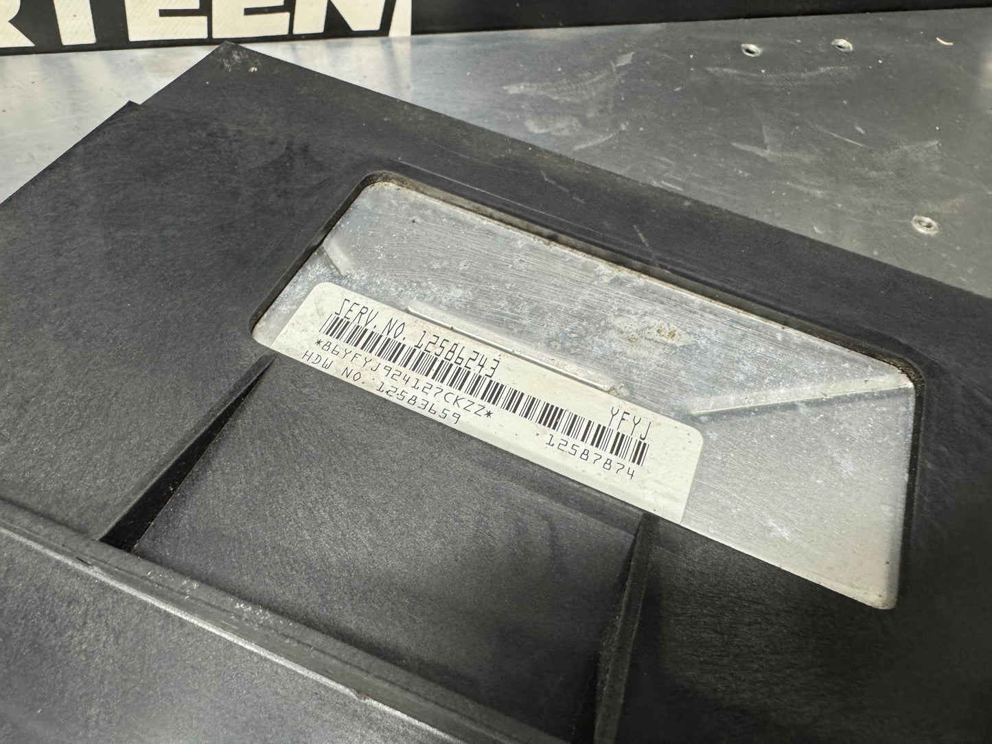 2004 PONTIAC GTO OEM PCM ECU POWERTRAIN CONTROL MODULE 12586243 #L248