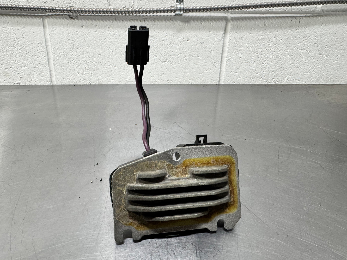 1997-2004 C5 CORVETTE USED OEM BLOWER MOTOR RESISTOR 52479971 #L54