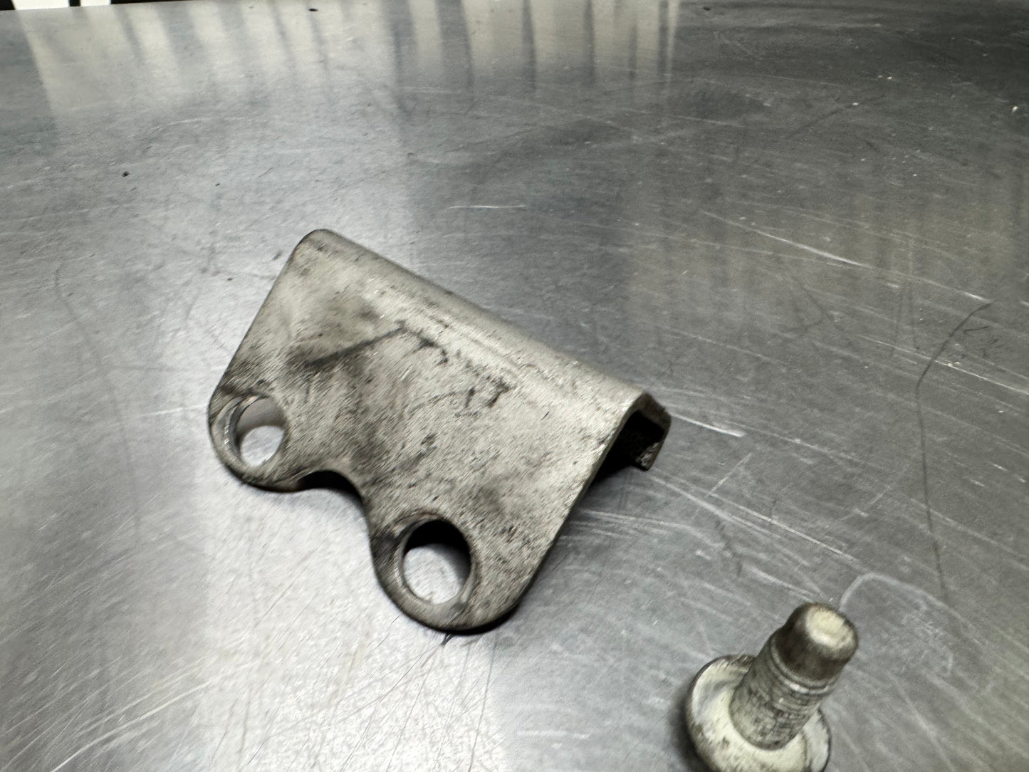 1997-2004 C5 CORVETTE OEM TORQUE TUBE EXHAUST HANGER WITH BOLTS #L94